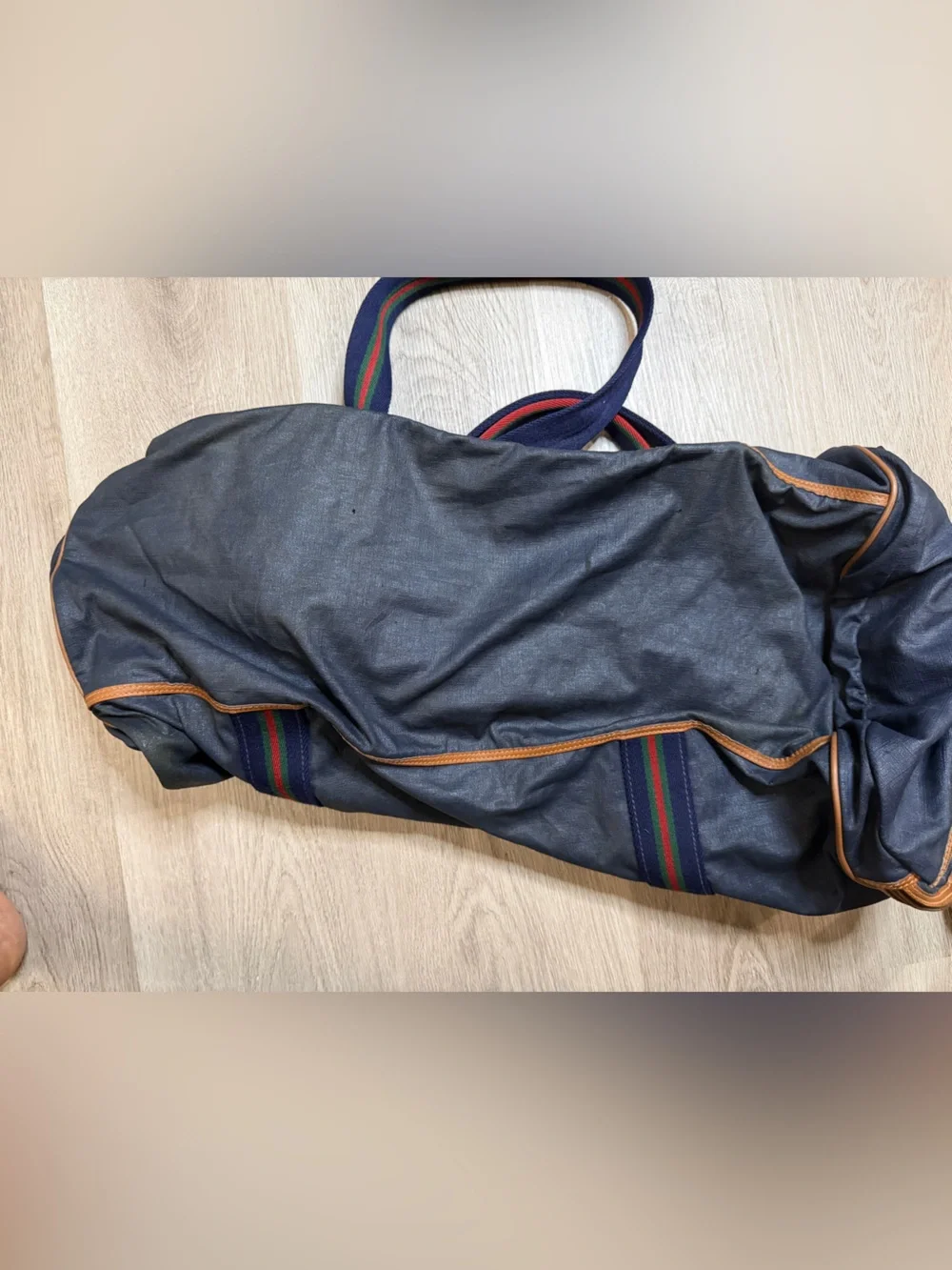 Gucci stylish navy