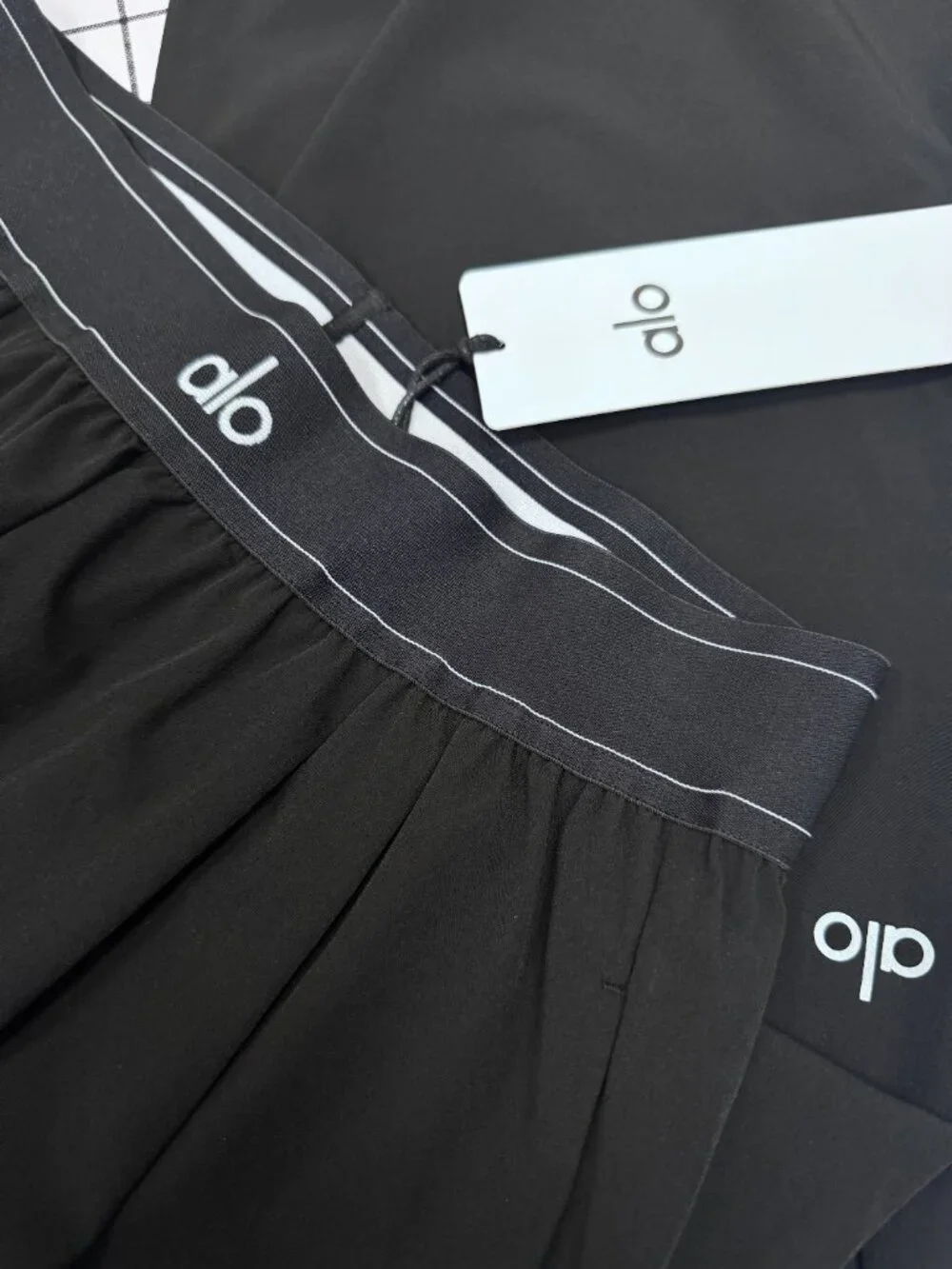 ALO Yoga 100% authentic