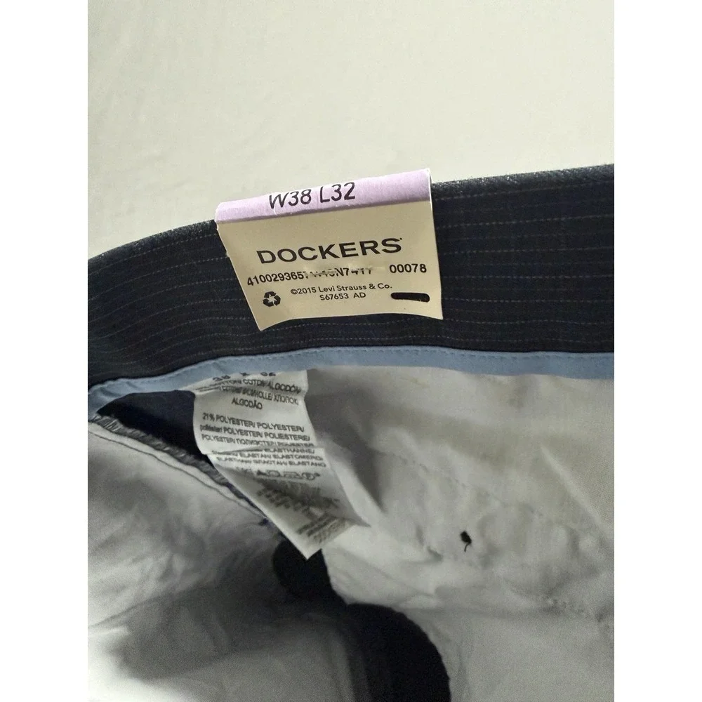 Dockers slacks tags