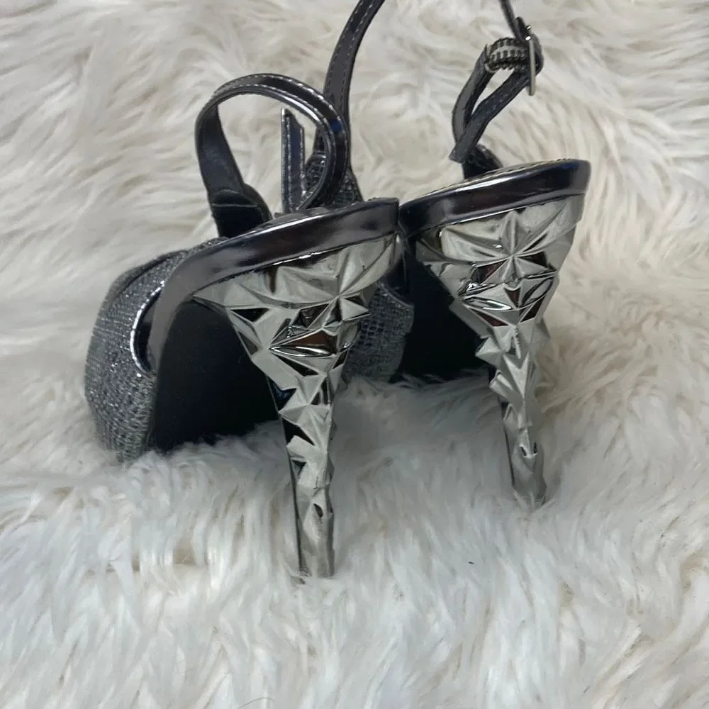 Nicole Miller - Metallic Silver Platform 5” High Heels sz 8.5