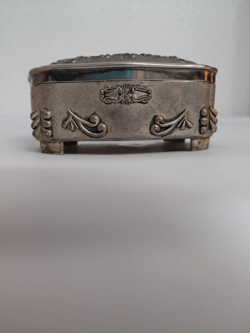 Vintage Jewelry Trinket Box Rose Design Silver Plated Footed