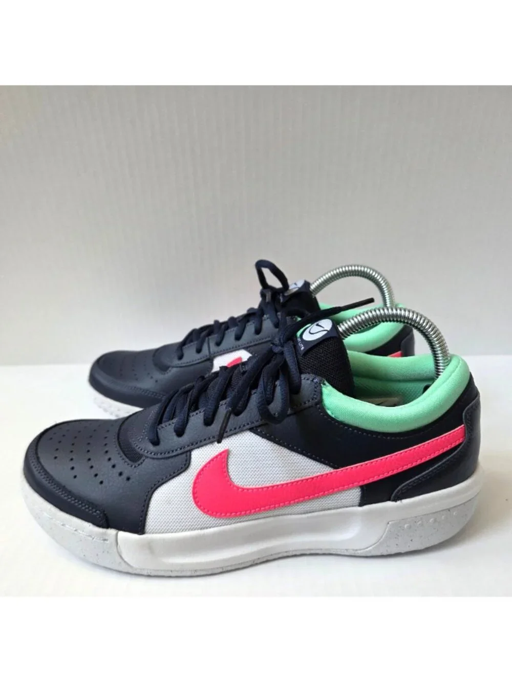 Nike court zoom