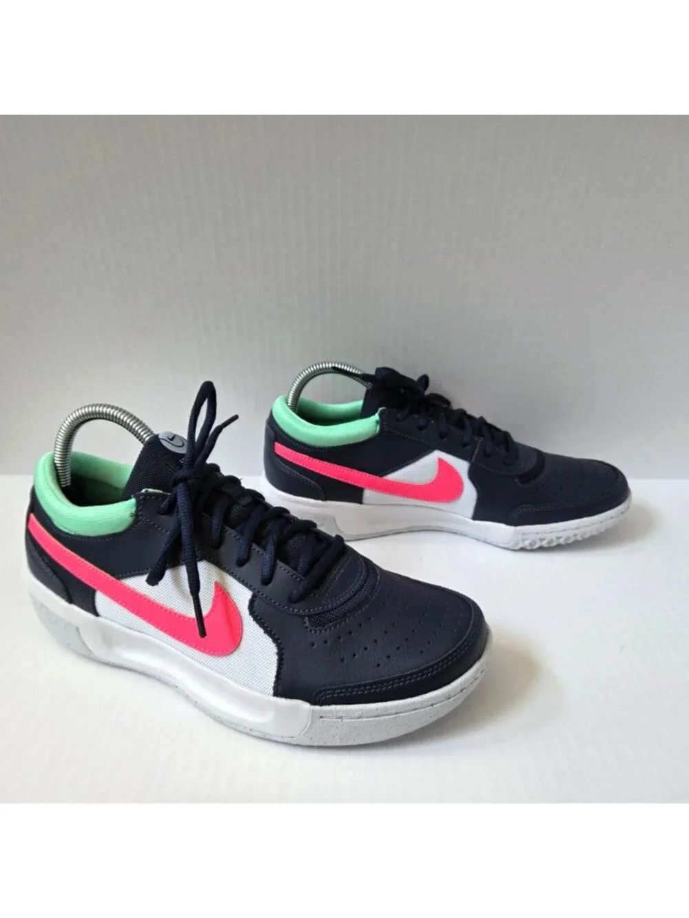 Nike court zoom