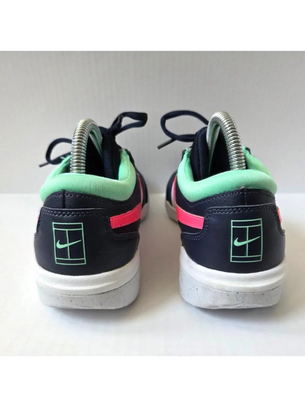 Nike court zoom