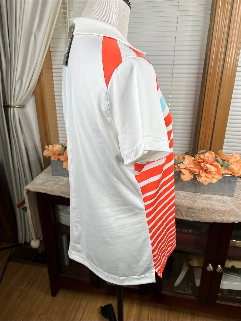 Nike Golf Tour Performance V-neck polo shirt Size Large NWT
