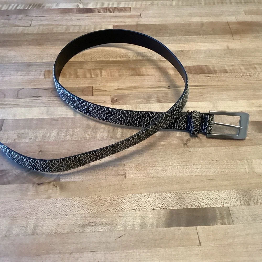 Sandy Duftler Designs Women's Snake Skin Print Leather Belt 2485 Medium