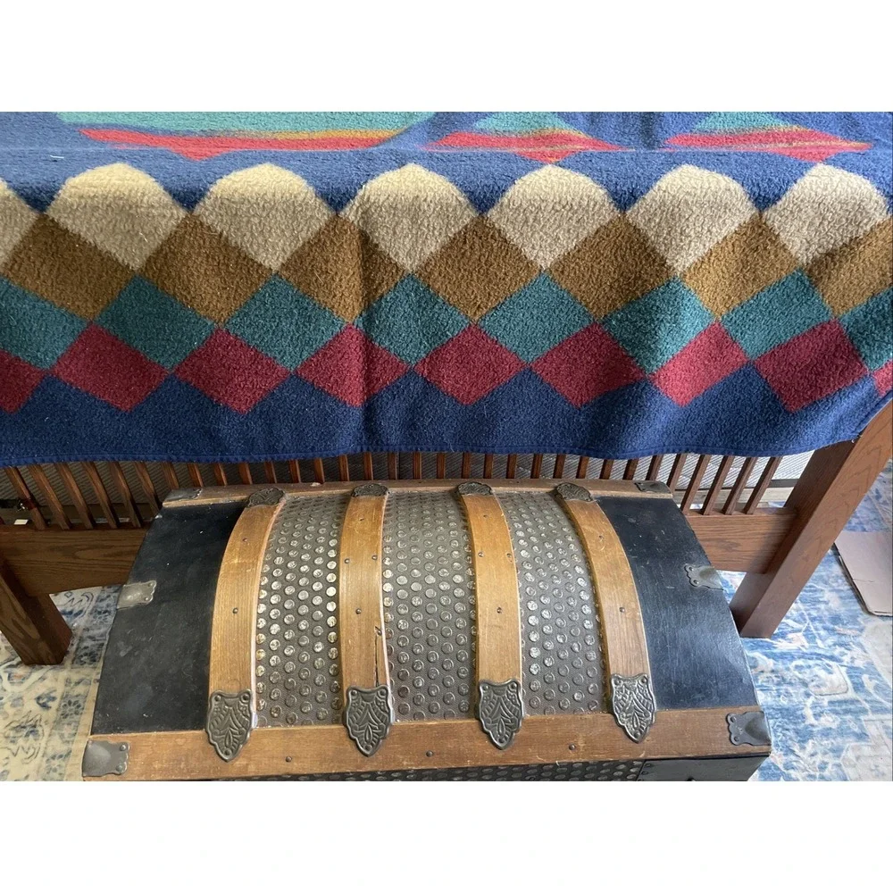 Large Thick Blanket or Couch Throw‎ Earth Tones 55x 74 In.