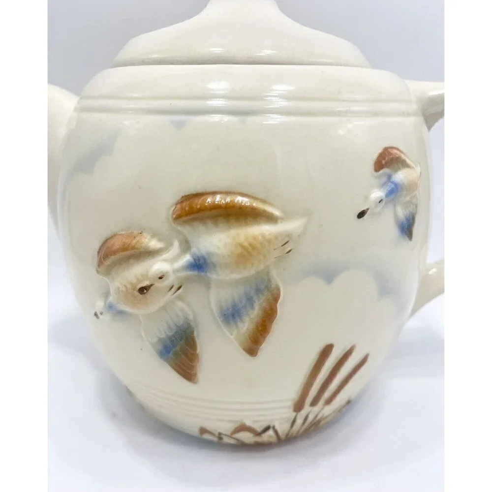 Vintage Porcelier Tea Pot Ducks Flying Vitreous China Lake Cattails Made in USA