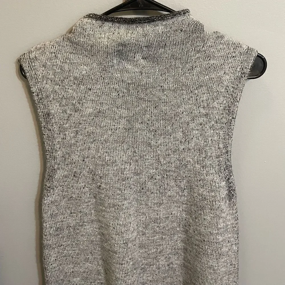 Zara shoulder collar