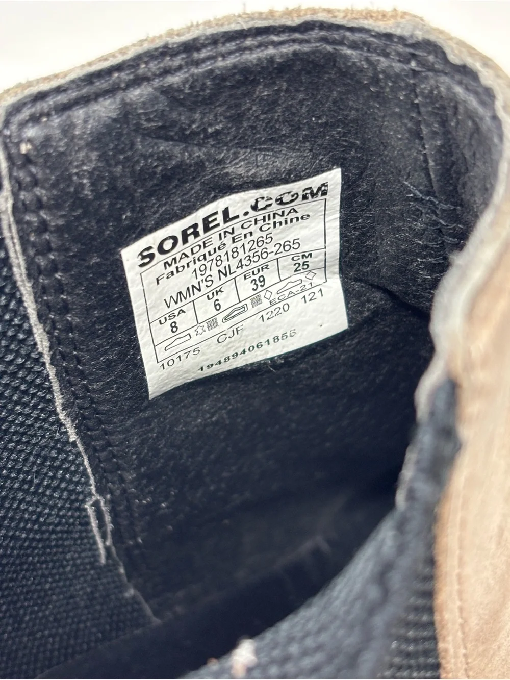 Sorel good lightly
