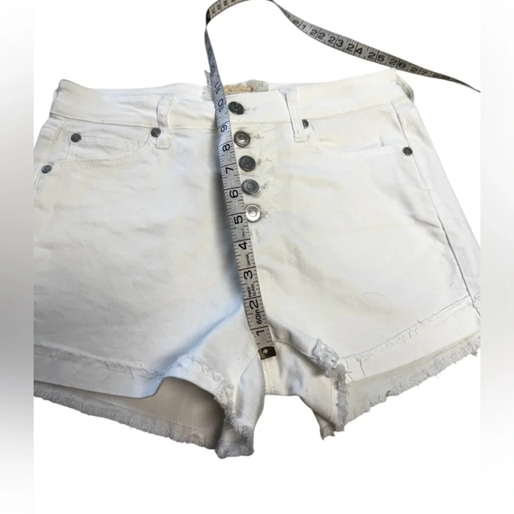 Altard State refer white details