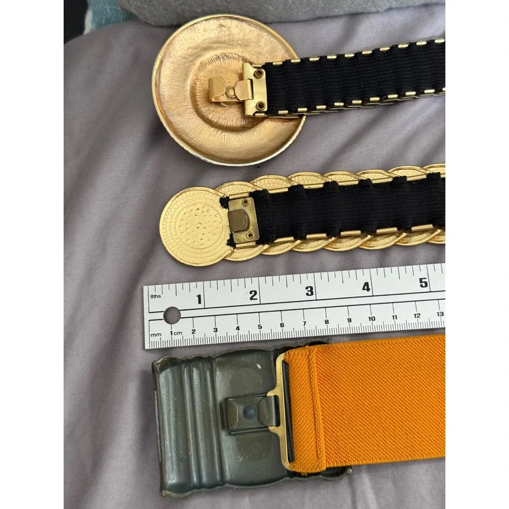 N/A vintage belt