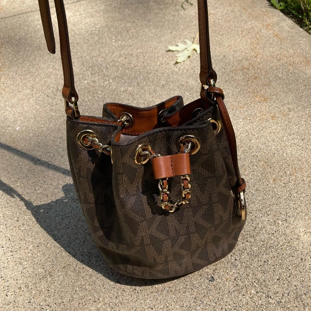 Michael Kors Brown Bucket Bag Crossbody Purse Gold Chain