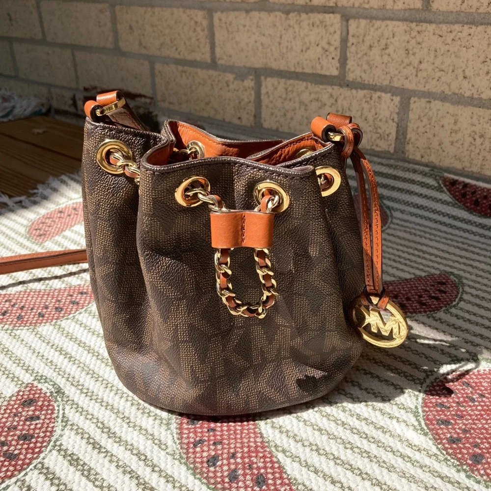 Michael Kors Brown Bucket Bag Crossbody Purse Gold Chain