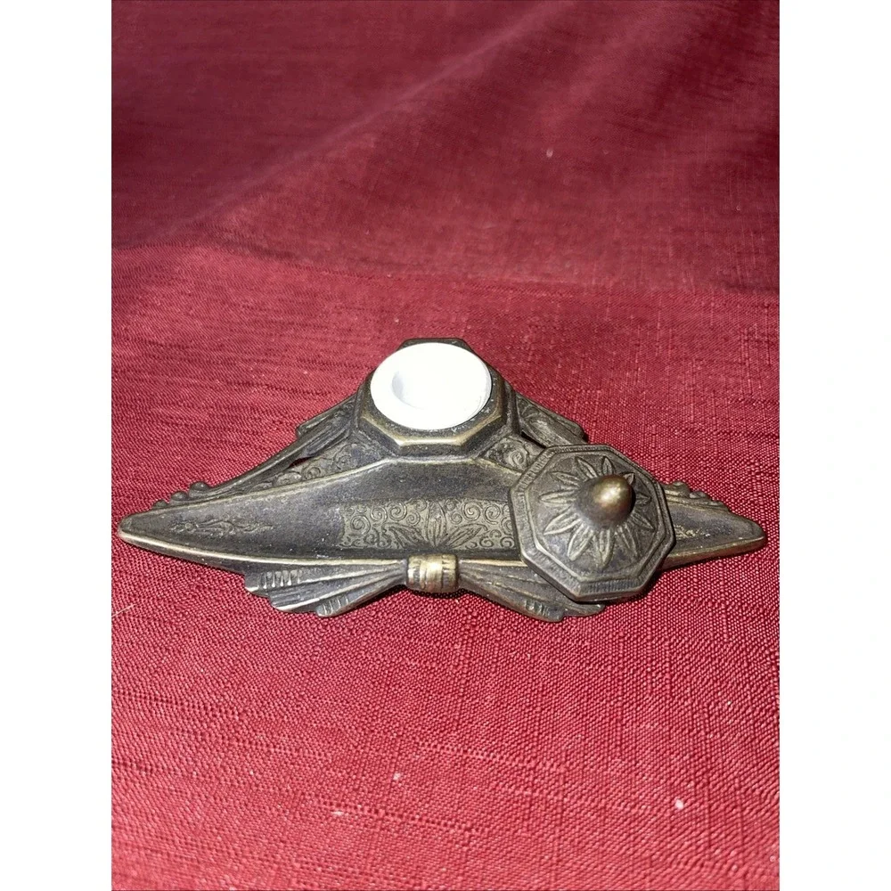 N/A this antique