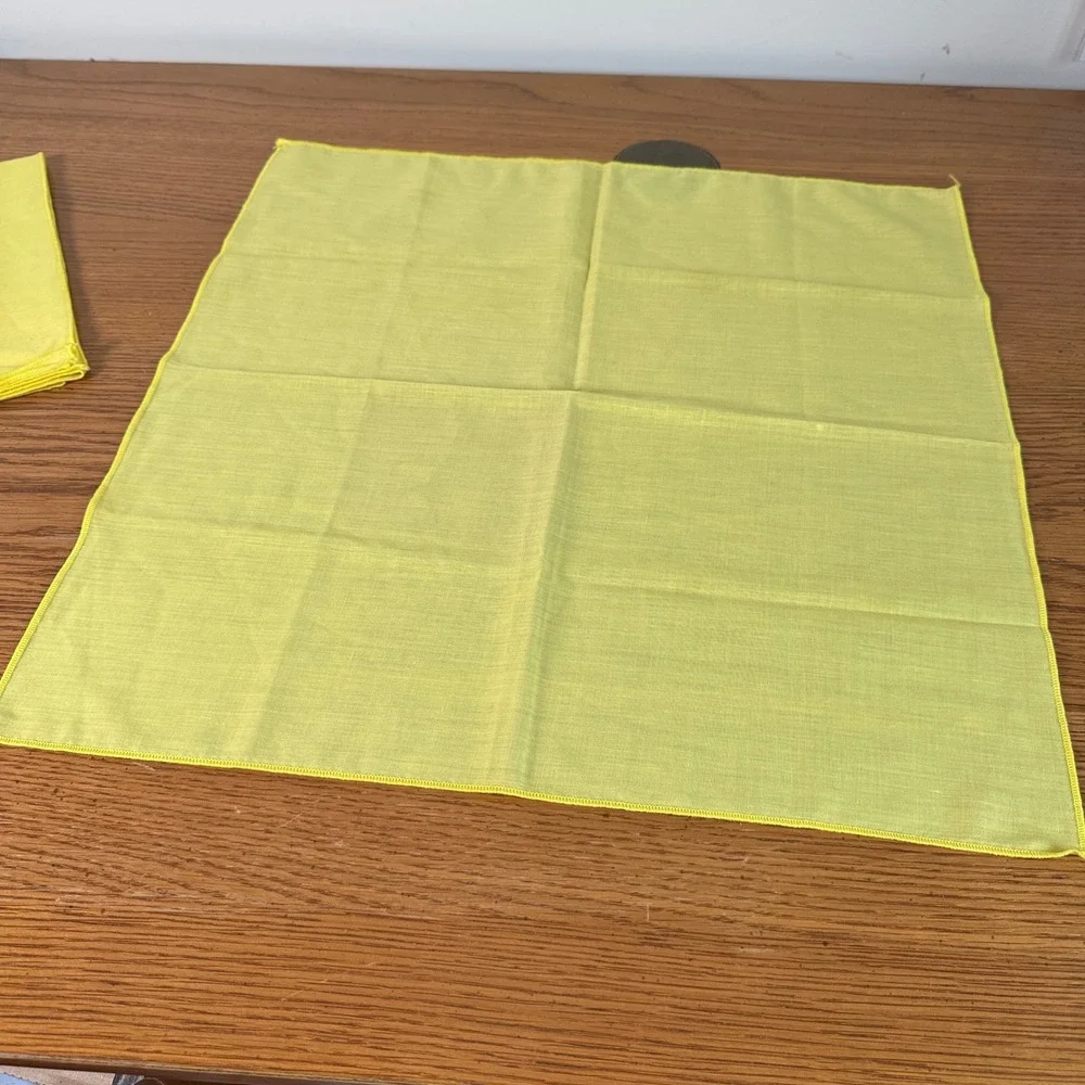 Vintage Yellow Cloth Napkins Set of 4 Retro Mid Century 19x18.5