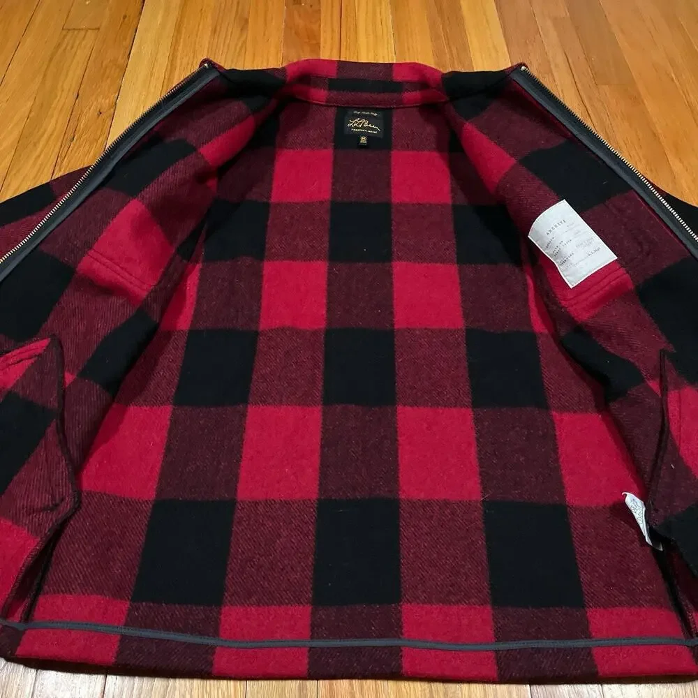 L.L. Bean excellent modern