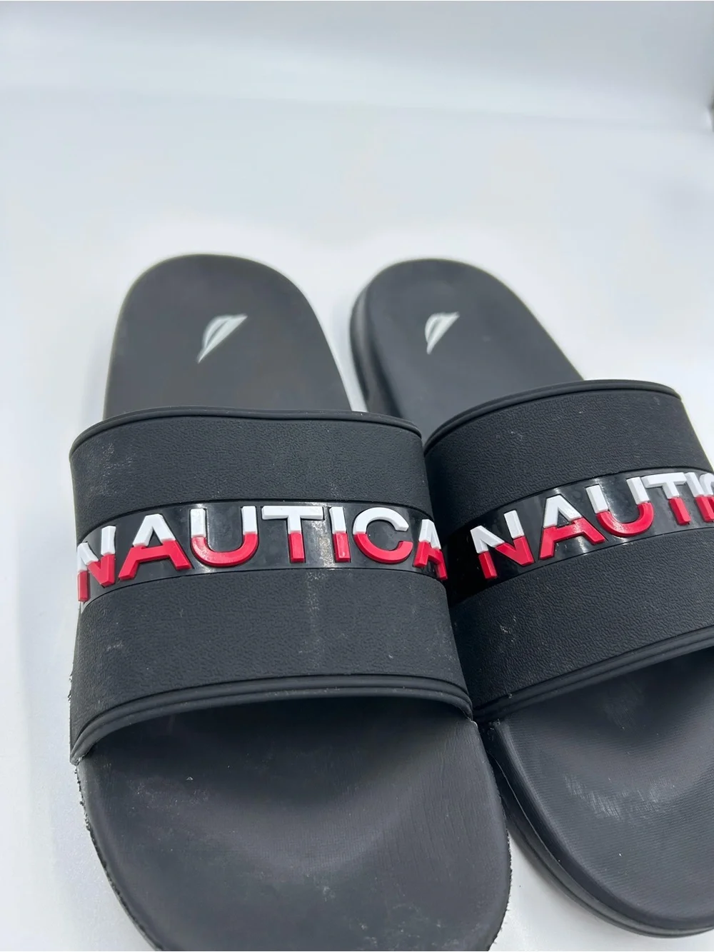 Nautica Black Slides with Red & White Logo Band 10