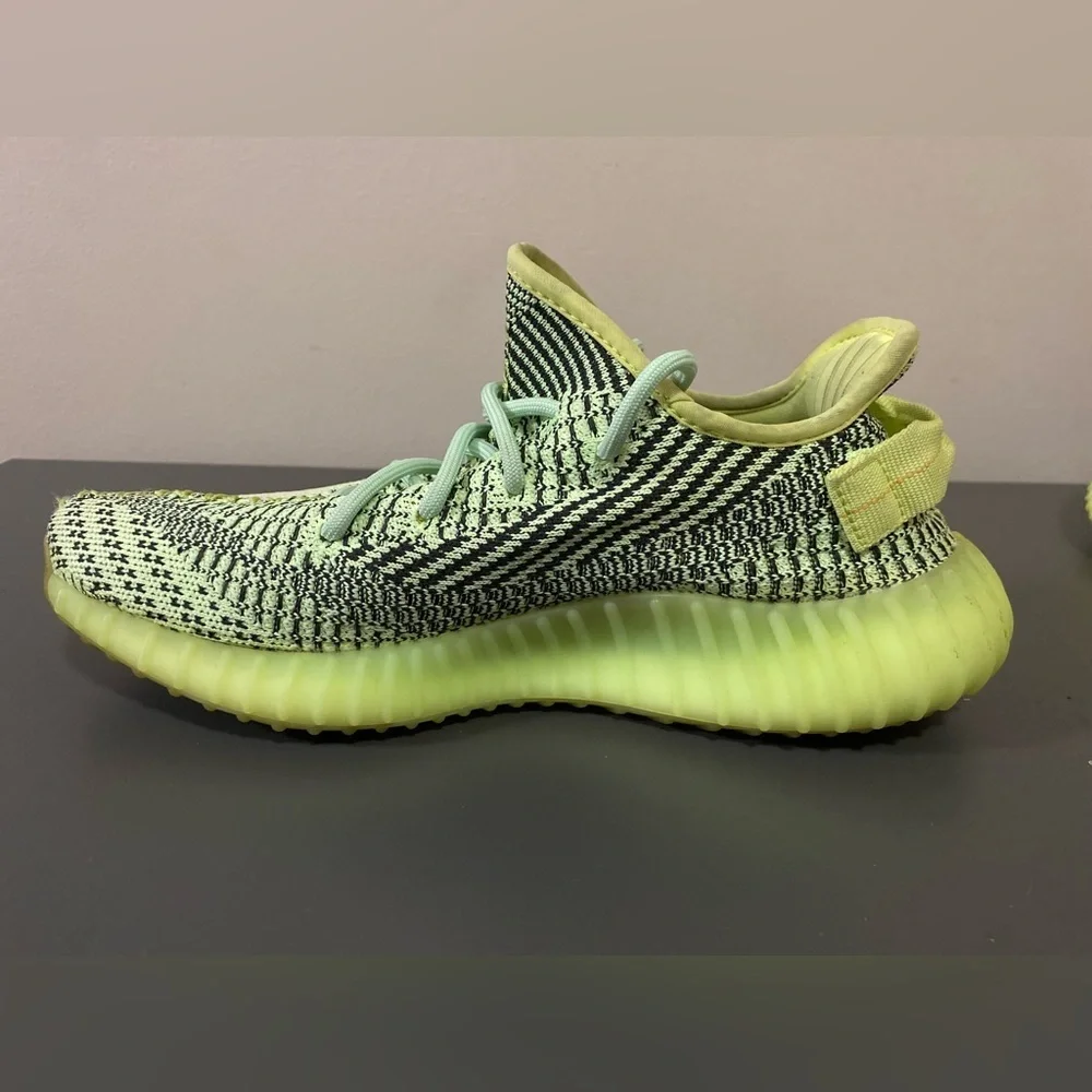 Men’s adidas Yeezy Boost 350 V2 Yeezreel Non-Reflective Kanye West Size 8.5
