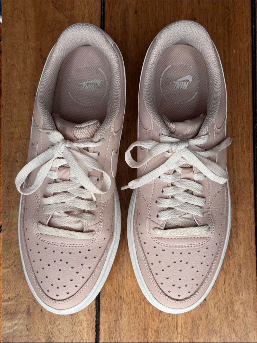 Nike classic low