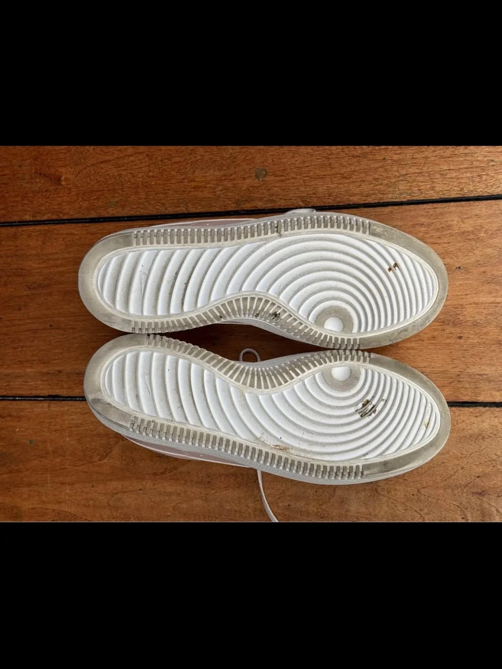 Nike classic low