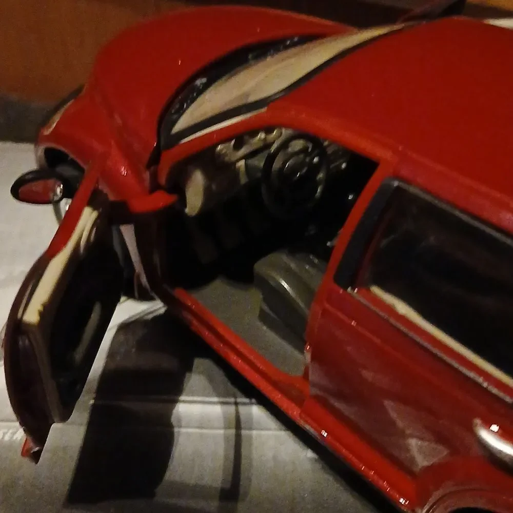 🤠2001 CHRYSLER PT CRUISER DIE CAST 1:24 SCALE BURGANDY (DARK RED) CAR