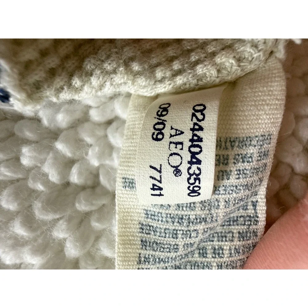 American Eagle Outfitters wrap yourself