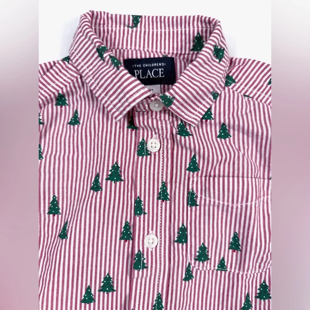 THE CHILDREN'S PLACE Toddler Boys' Christmas Tree Poplin Button‎ Down Shirt 3T