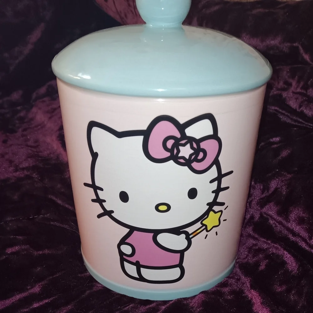 Hello Kitty storage jar lid