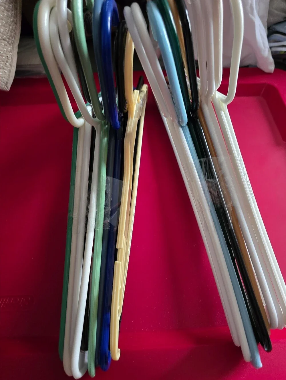 Plastic Adult Hangers Assorted Colors Lot of 20 White Black Closet Organization
