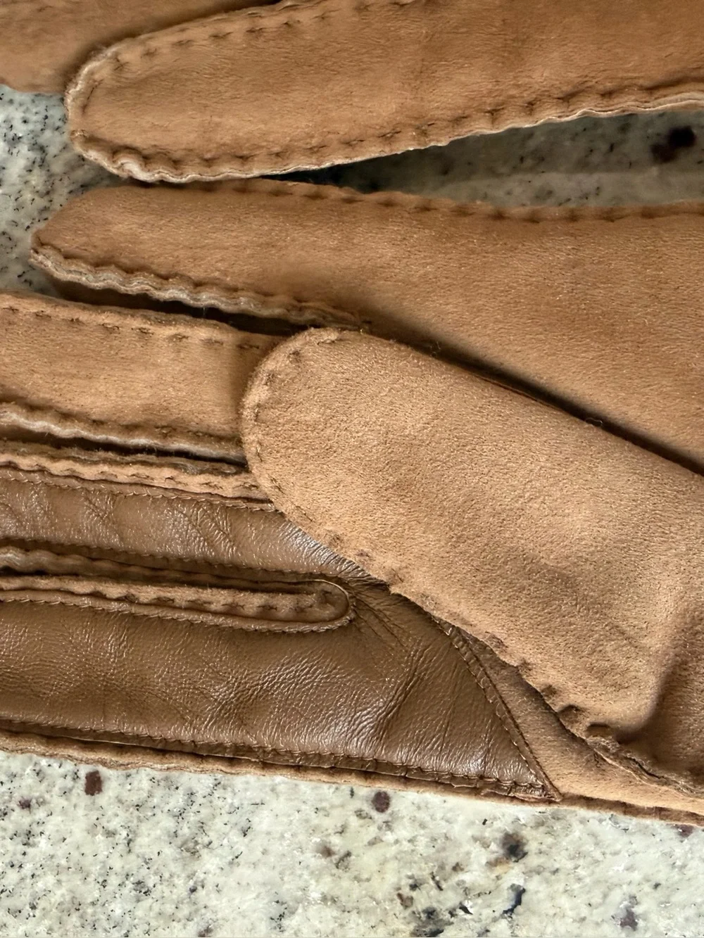 UGG these hand