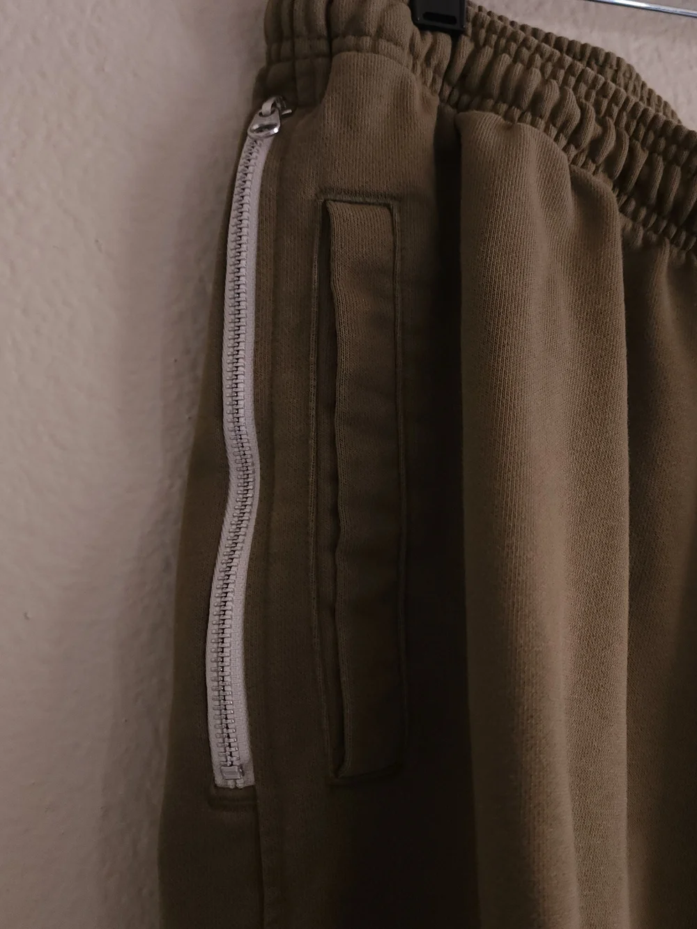Nike Olive Green Men's Jogger Sweatpants
