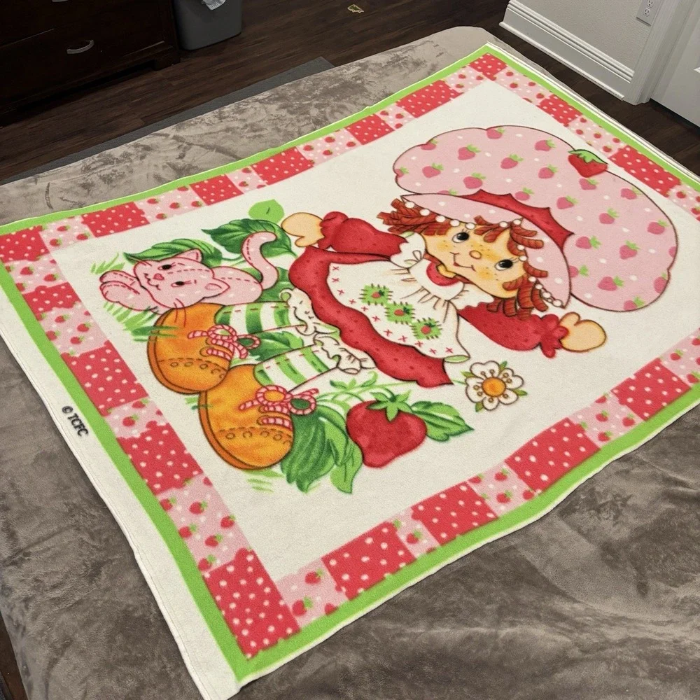 Vintage Rare Strawberry Shortcake Kitten BIG Fleece Blanket 66
