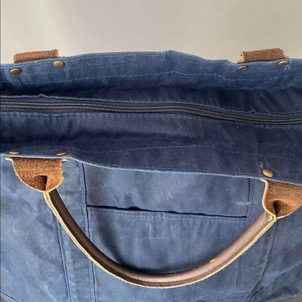 Source Unknown blue handles