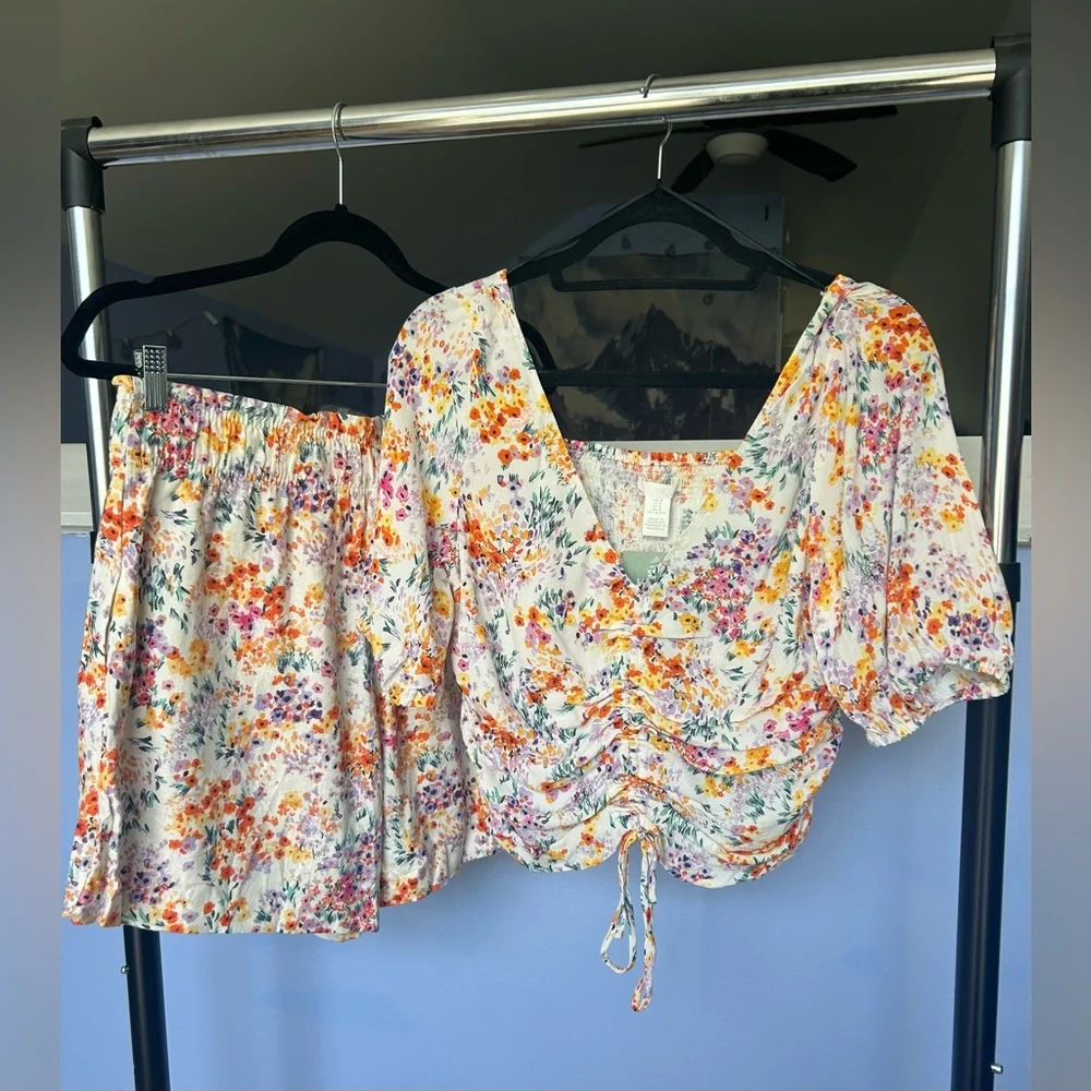 NWT H&M Matching Floral Shorts & Top Set