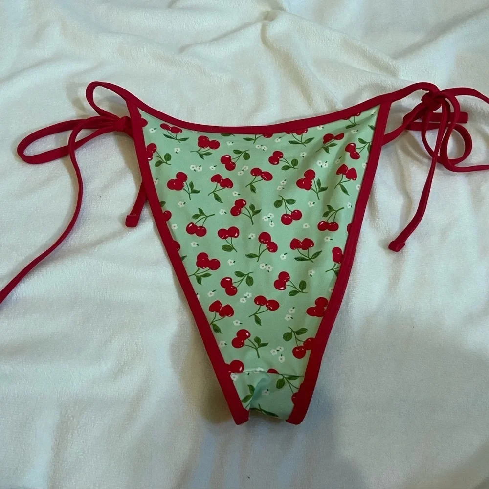 Frankies Bikinis stylish bikini