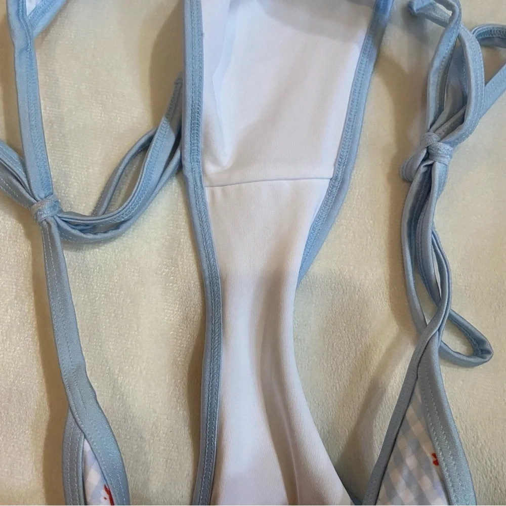 Frankies Bikinis light blue