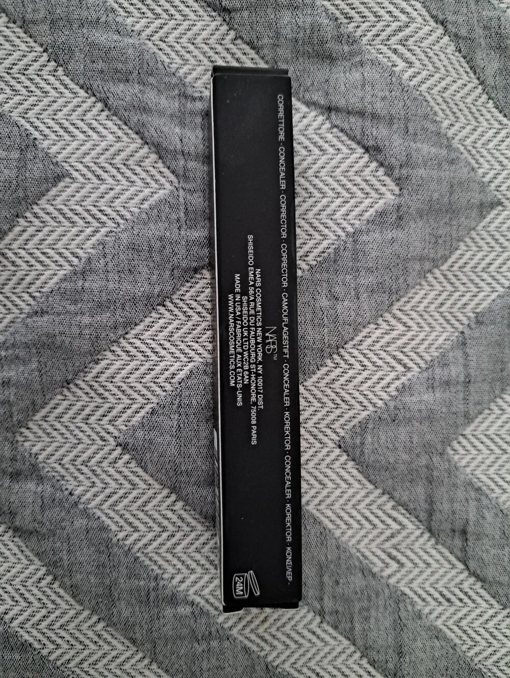 NARS Radiant Creamy Concealer in Light 2 Vanilla