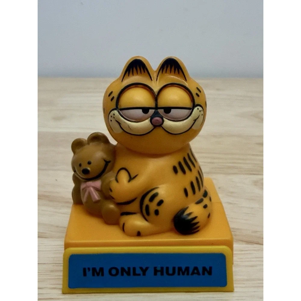 Garfield Characters 1978, 1981 United Feature Syndicate 