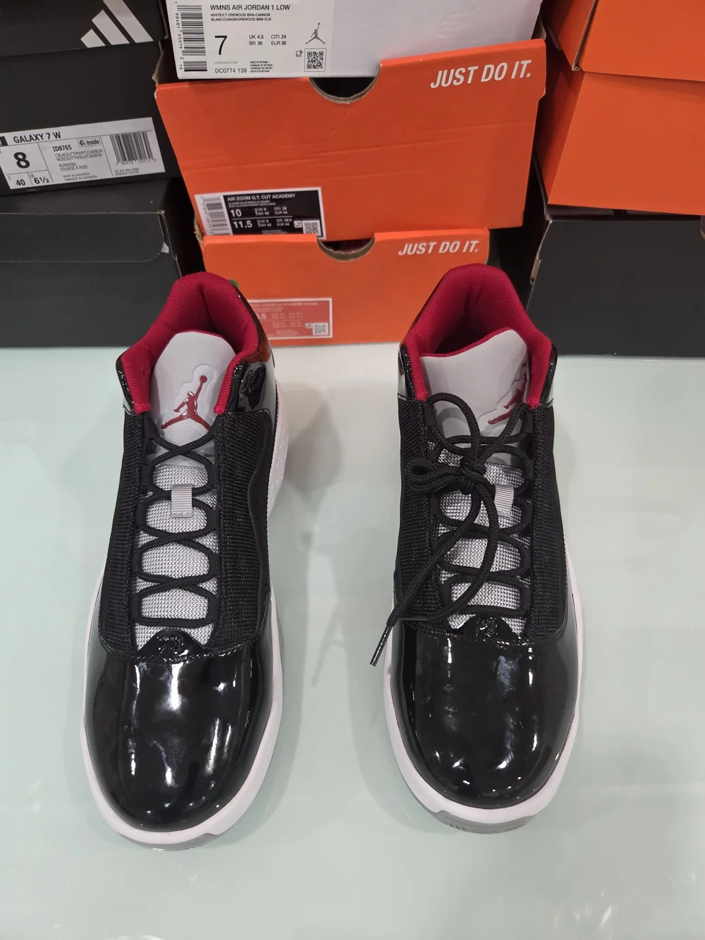 ​Nike Jordan Max Aura 2 