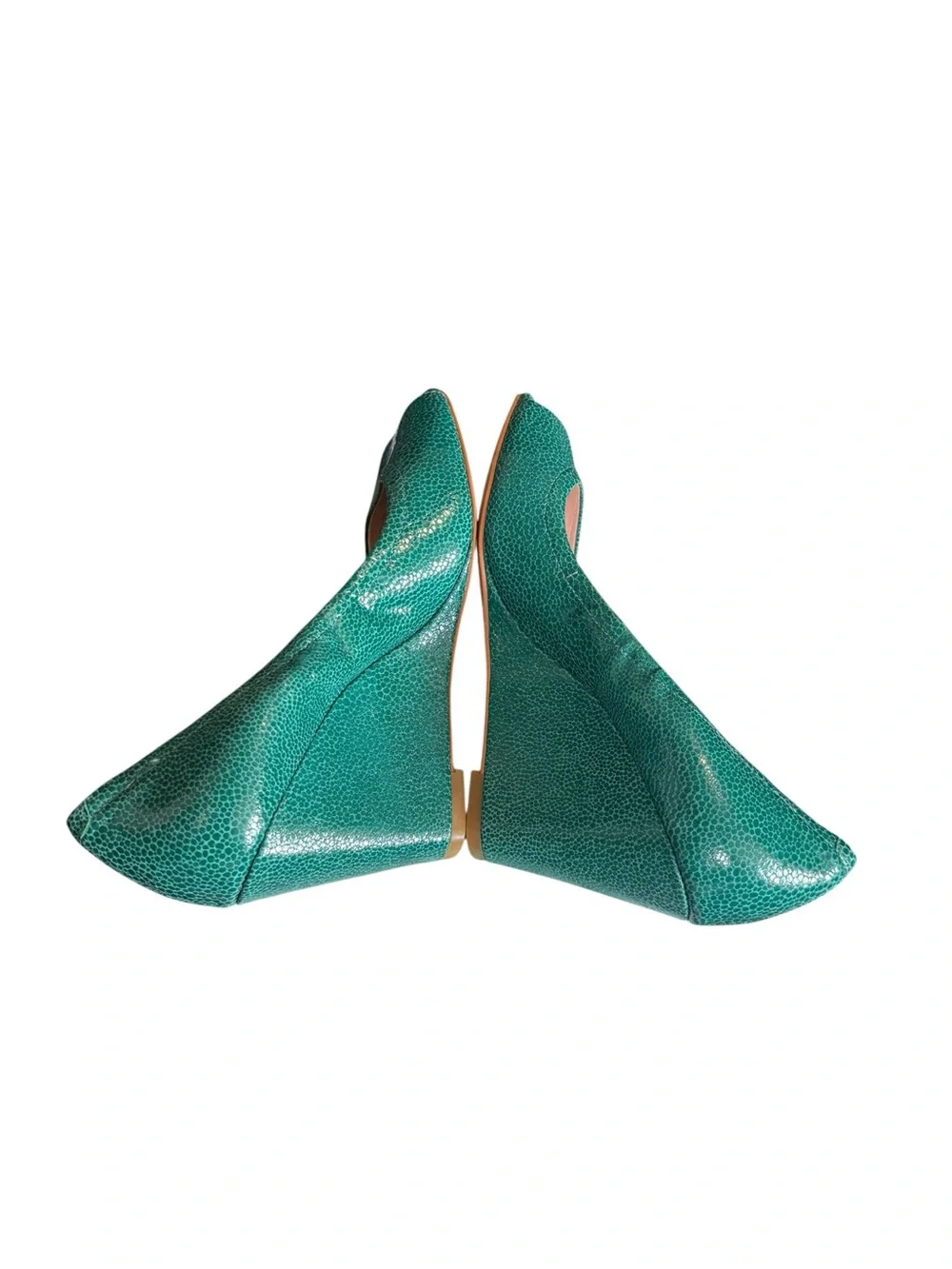 Vince Camuto Emerald Green Embossed Leather Peep Toe Wedge Heels 6.5M