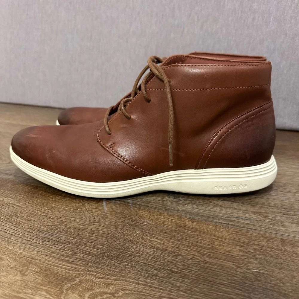 Cole Haan cushioning detailing toe