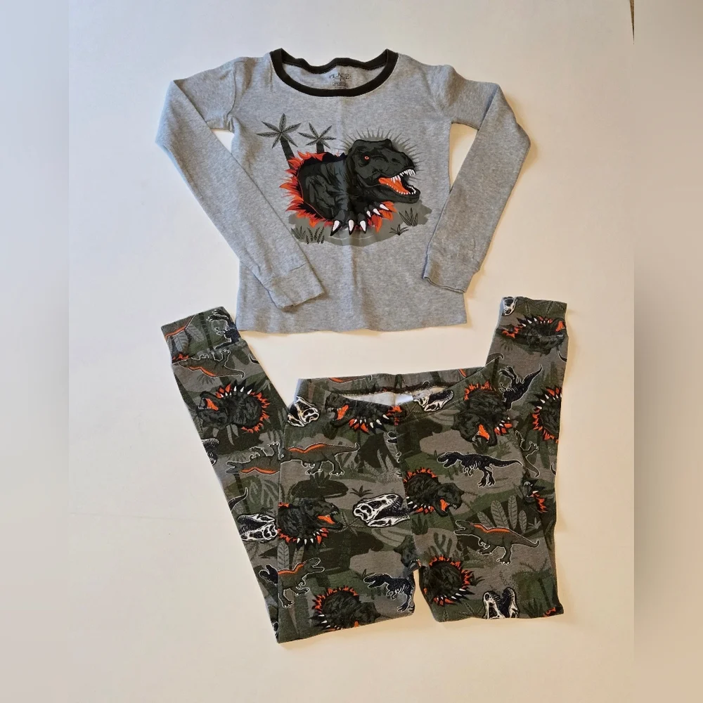 The Children's‎ Place/Gray,Green & Orange Dinosaur Kids Pajamas/Size 8