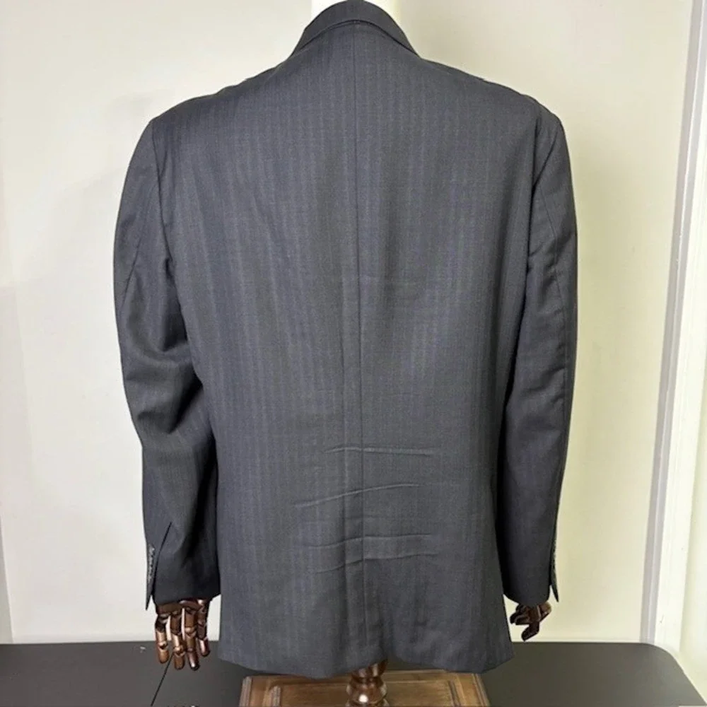 Joseph A Bank subtle easy comfort