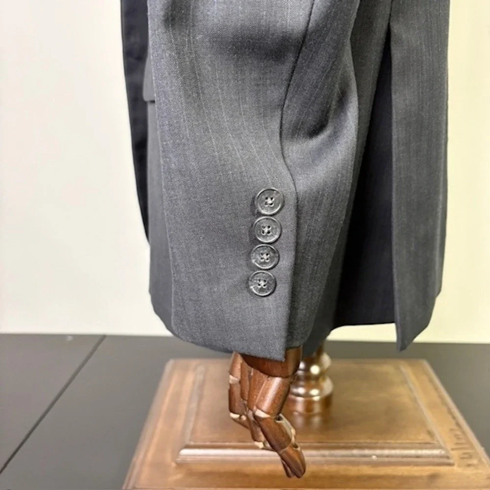 Joseph A Bank or style