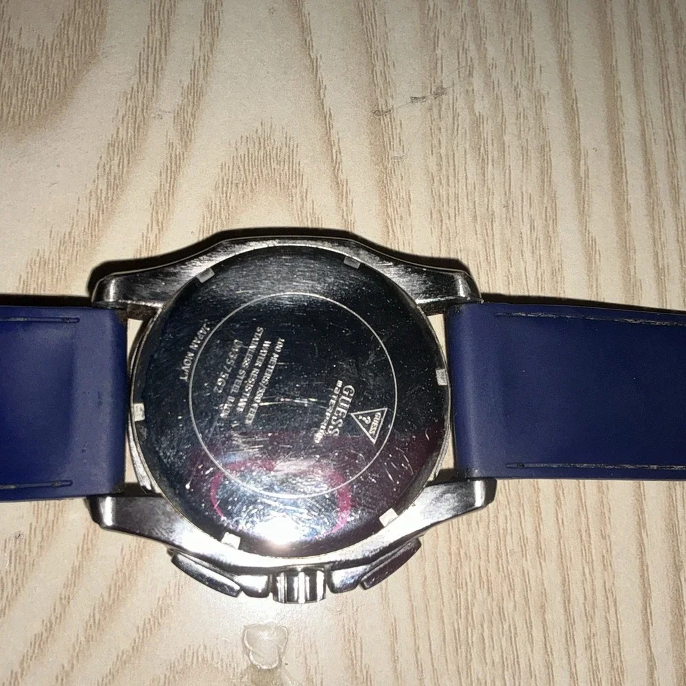 Guess needs perfectly battery