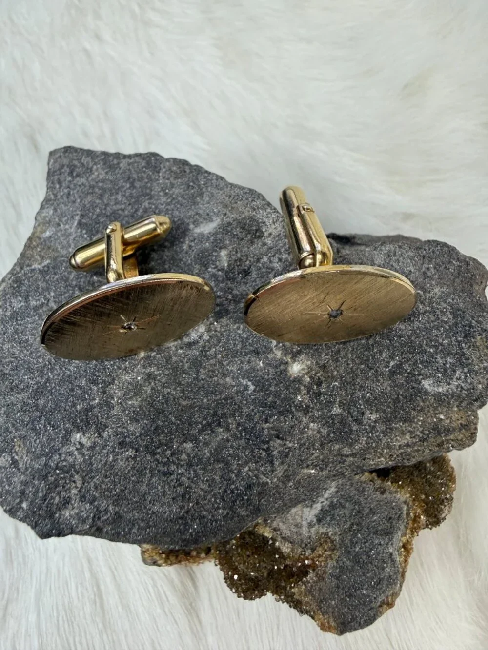 Anson vintage gold