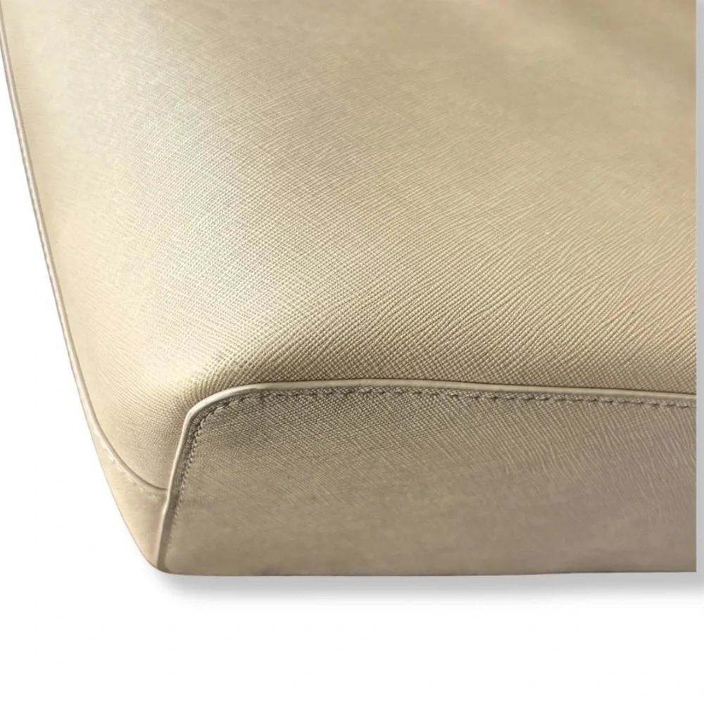 kate spade classic sophisticated
