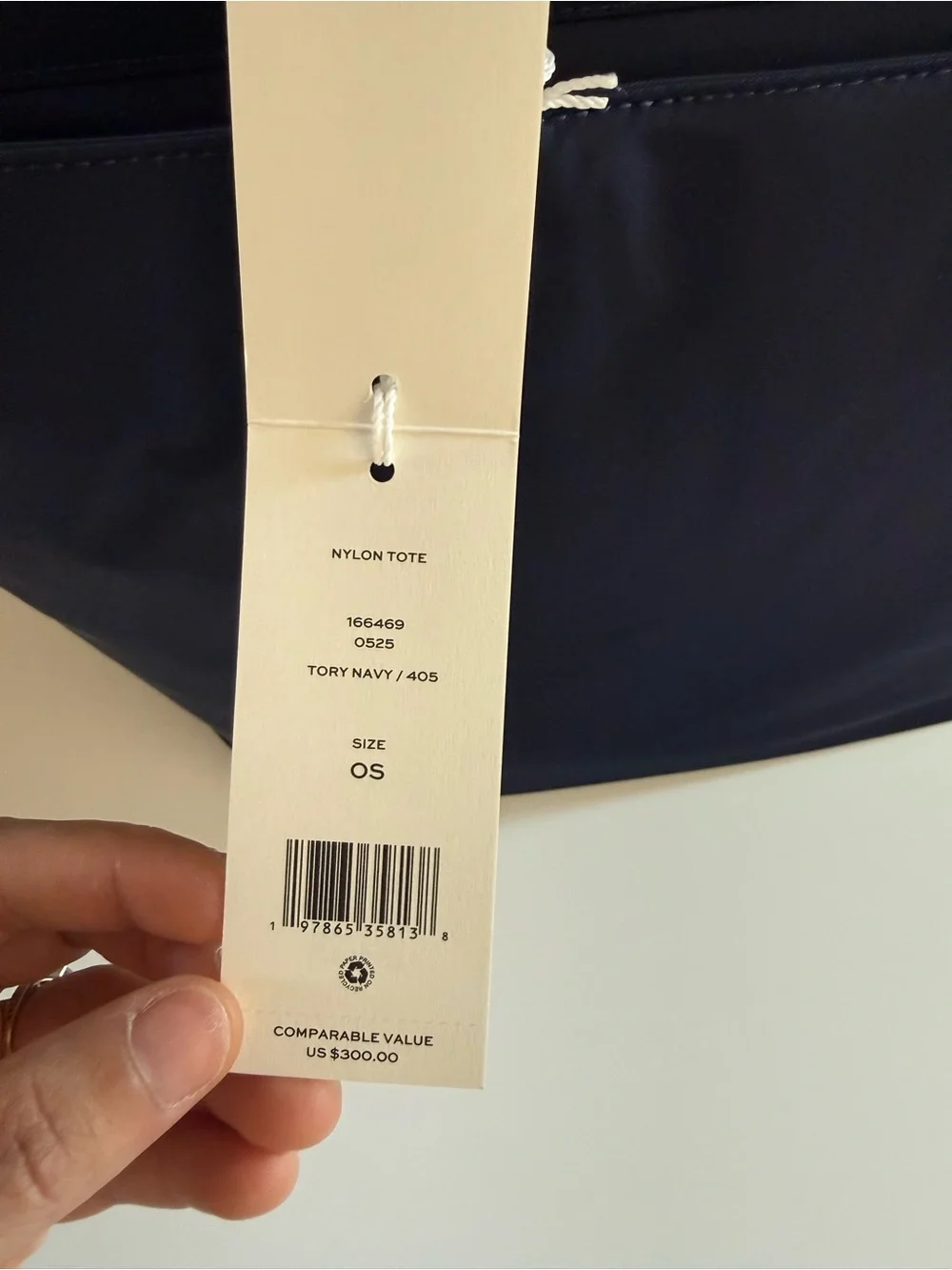 NWT , tory burch navy blue tote shoulder bag $300