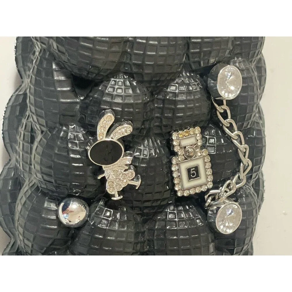 Unbranded black bubble